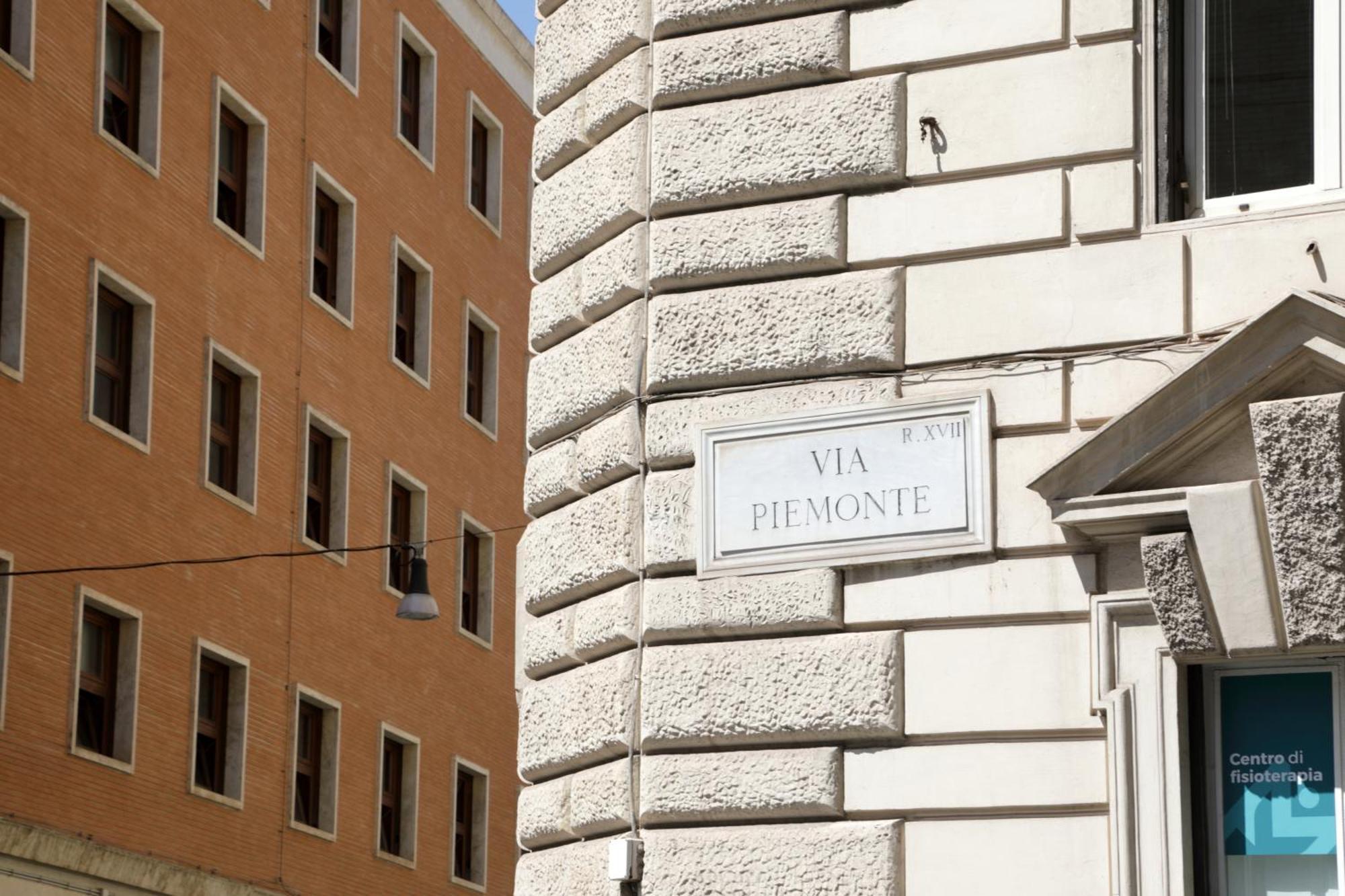 The Right Place 4U Piemonte Apartment Rom Exteriör bild